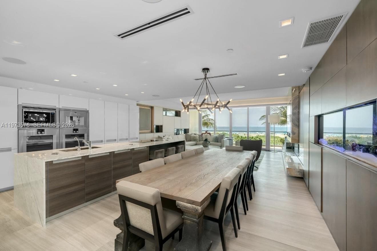 321 Ocean Dr 3