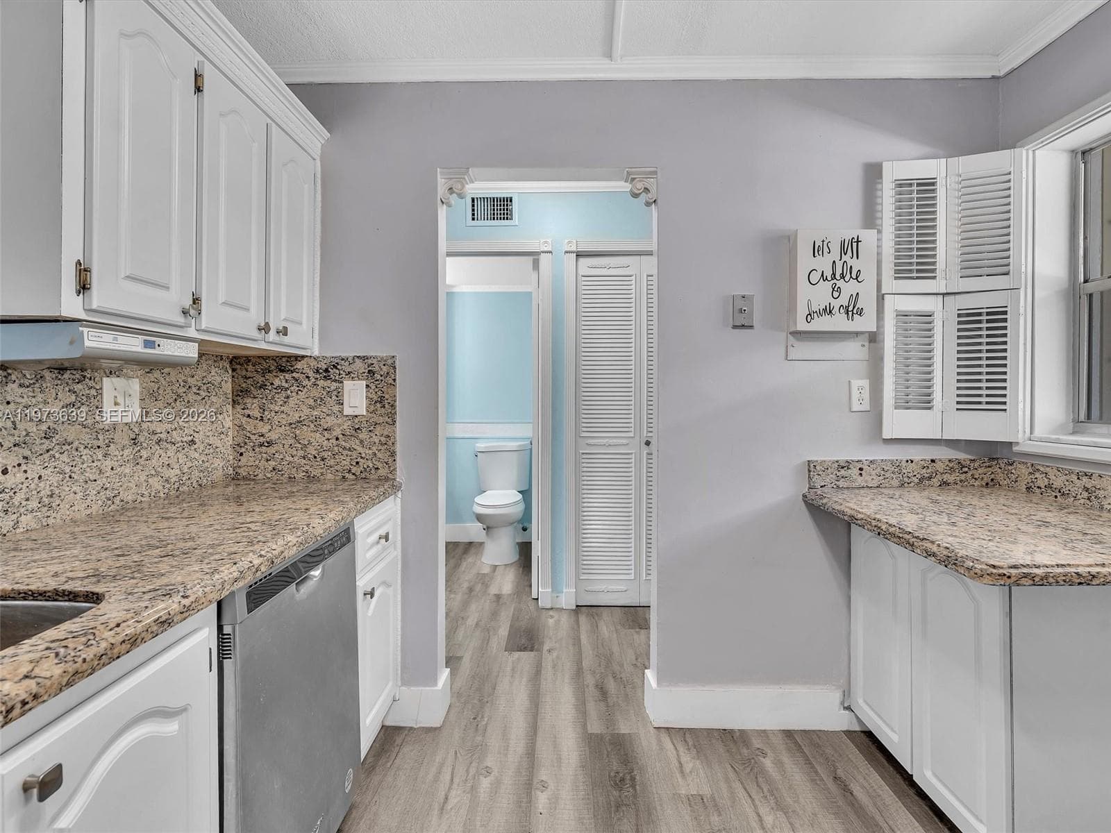 3600 NE 170th St 102 photo 8