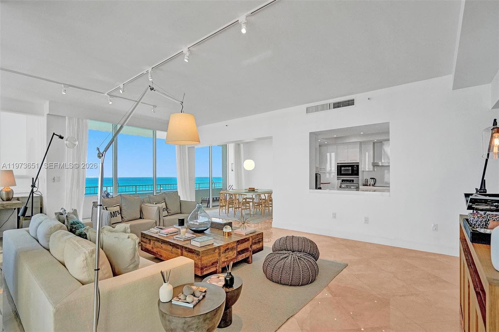 10205 Collins Ave 2
