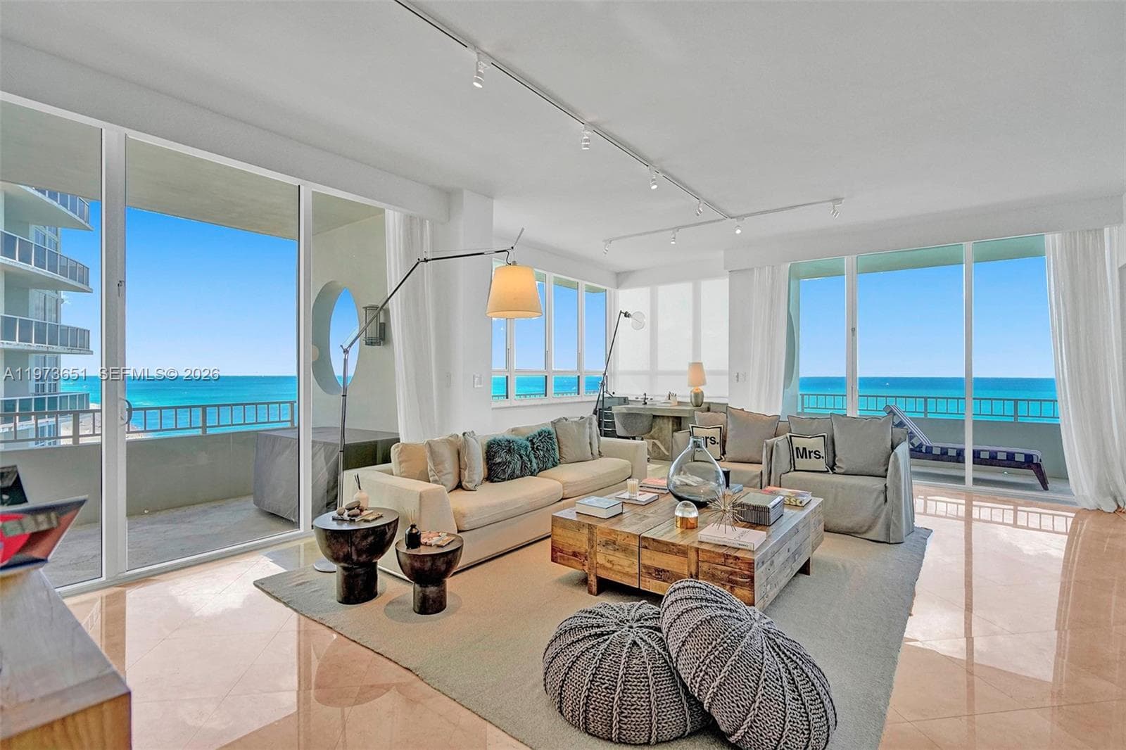 10205 Collins Ave 1