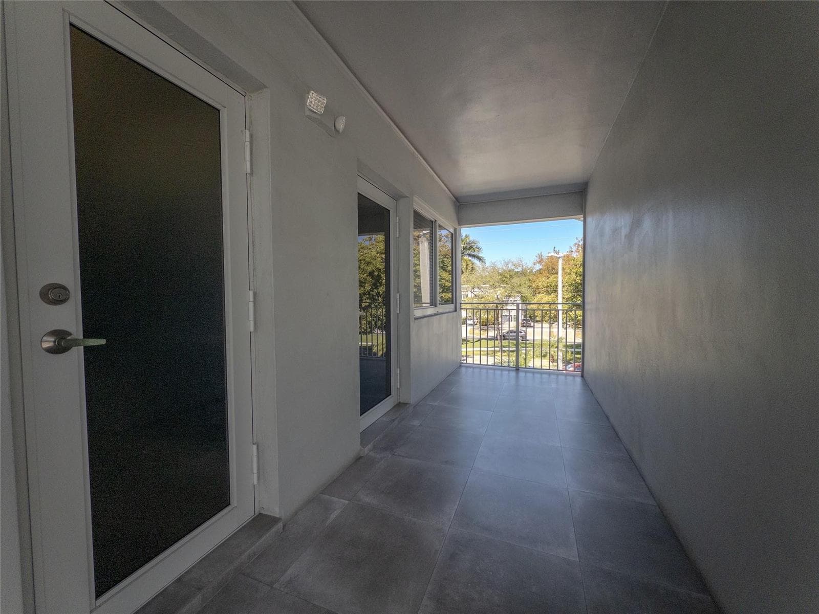 2430 NE 135th Street #302 5