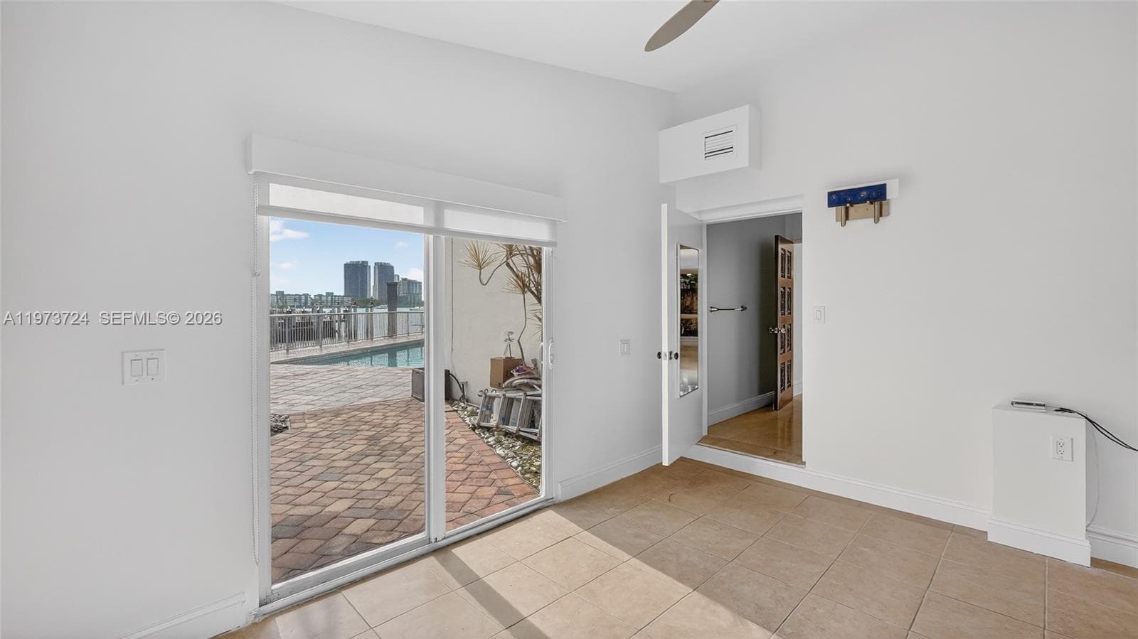 3226 168th St photo 18