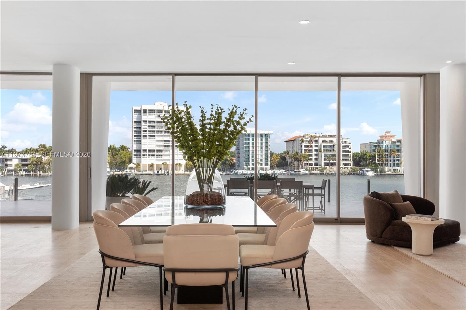 5 Grove Isle Dr 4