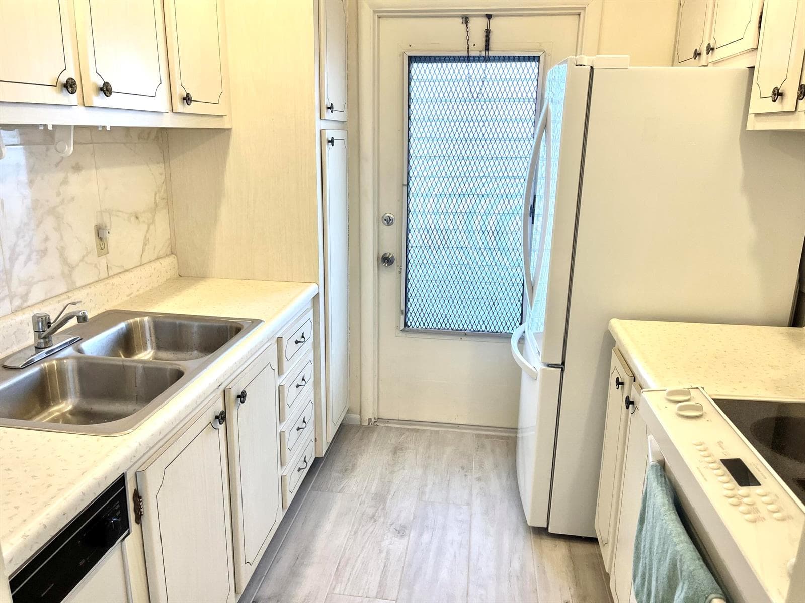 100 Doolen Court #112 5