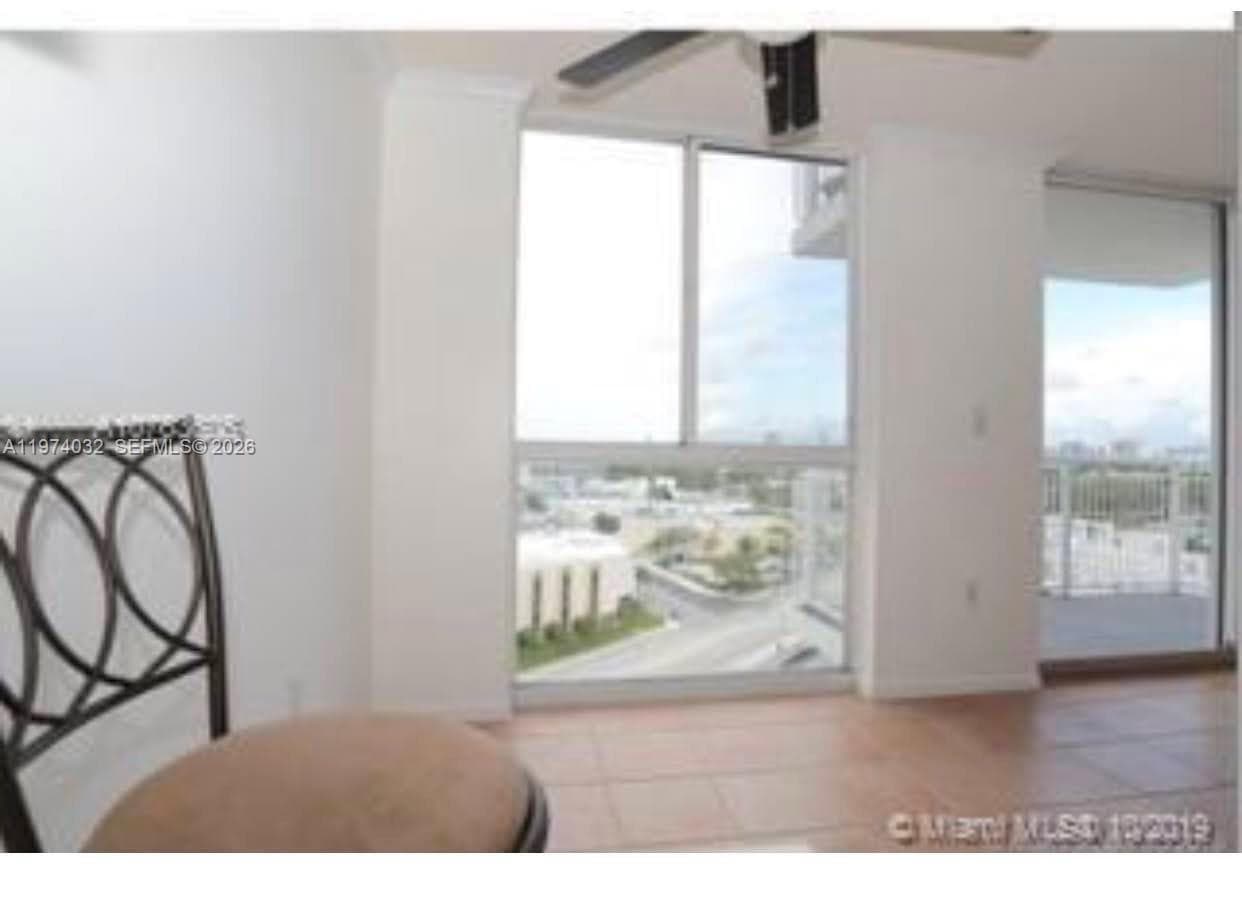 1688 West Ave 1107 photo 3