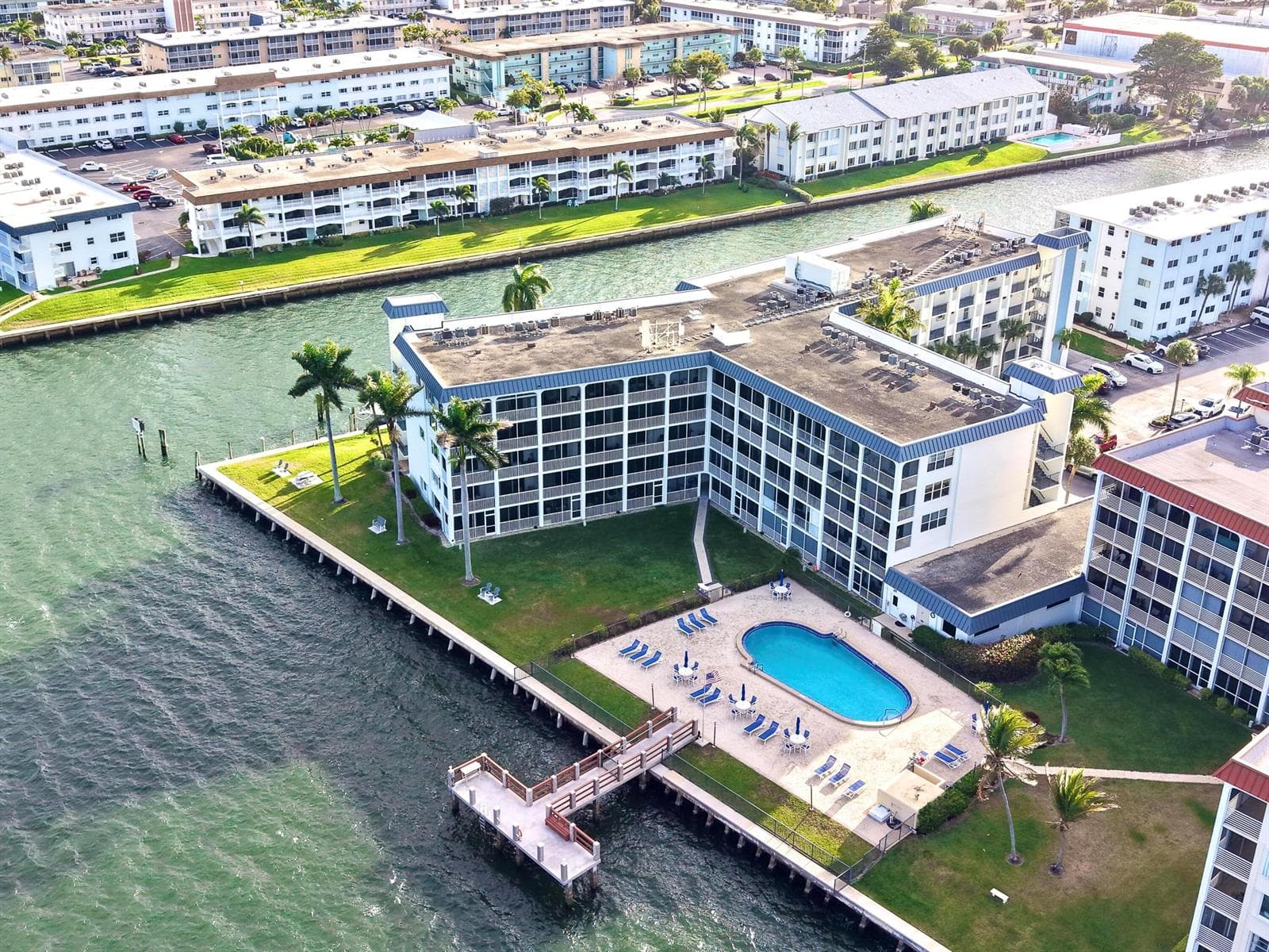 100 Paradise Harbour Boulevard #304 4