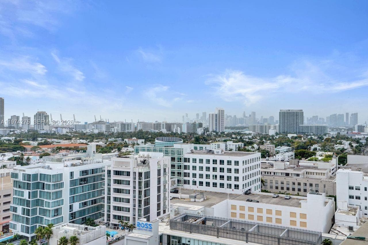 100 Lincoln Rd PH12 photo 9