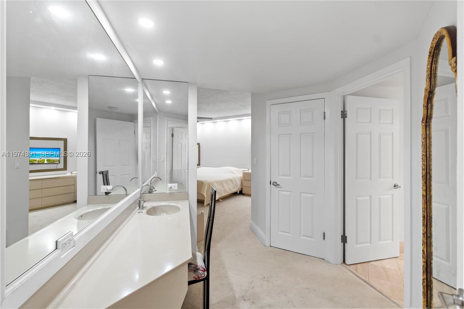20191 E Country Club Dr 407 photo 22