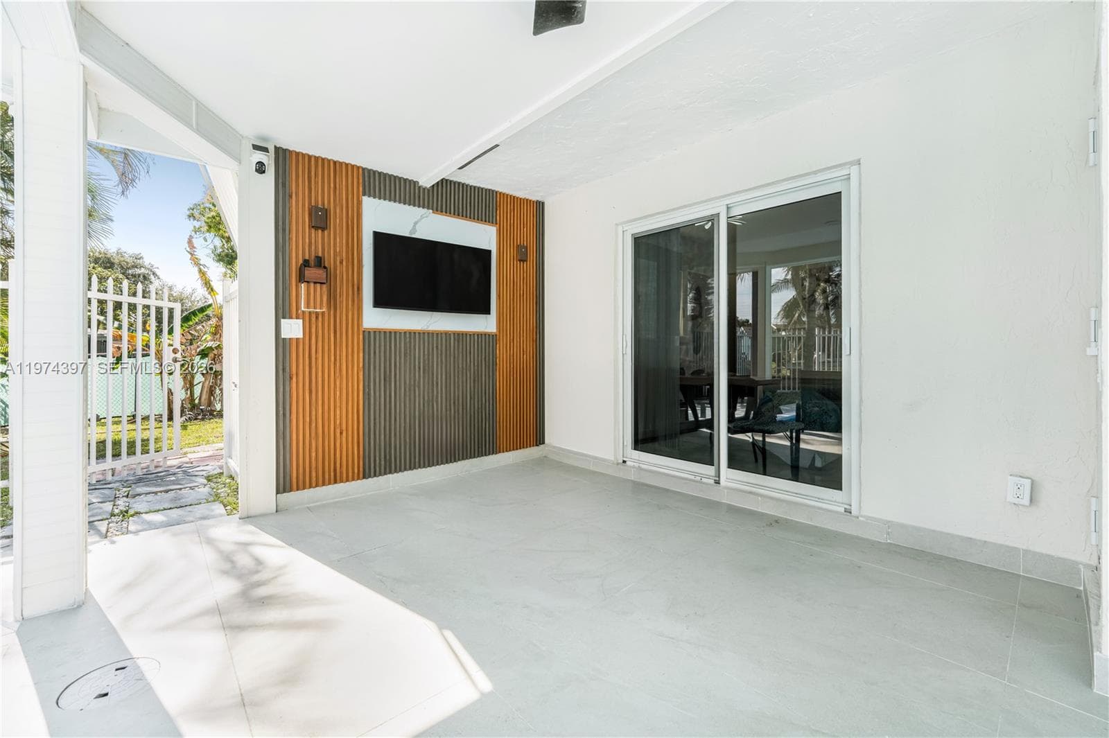 1830 32nd St photo 18