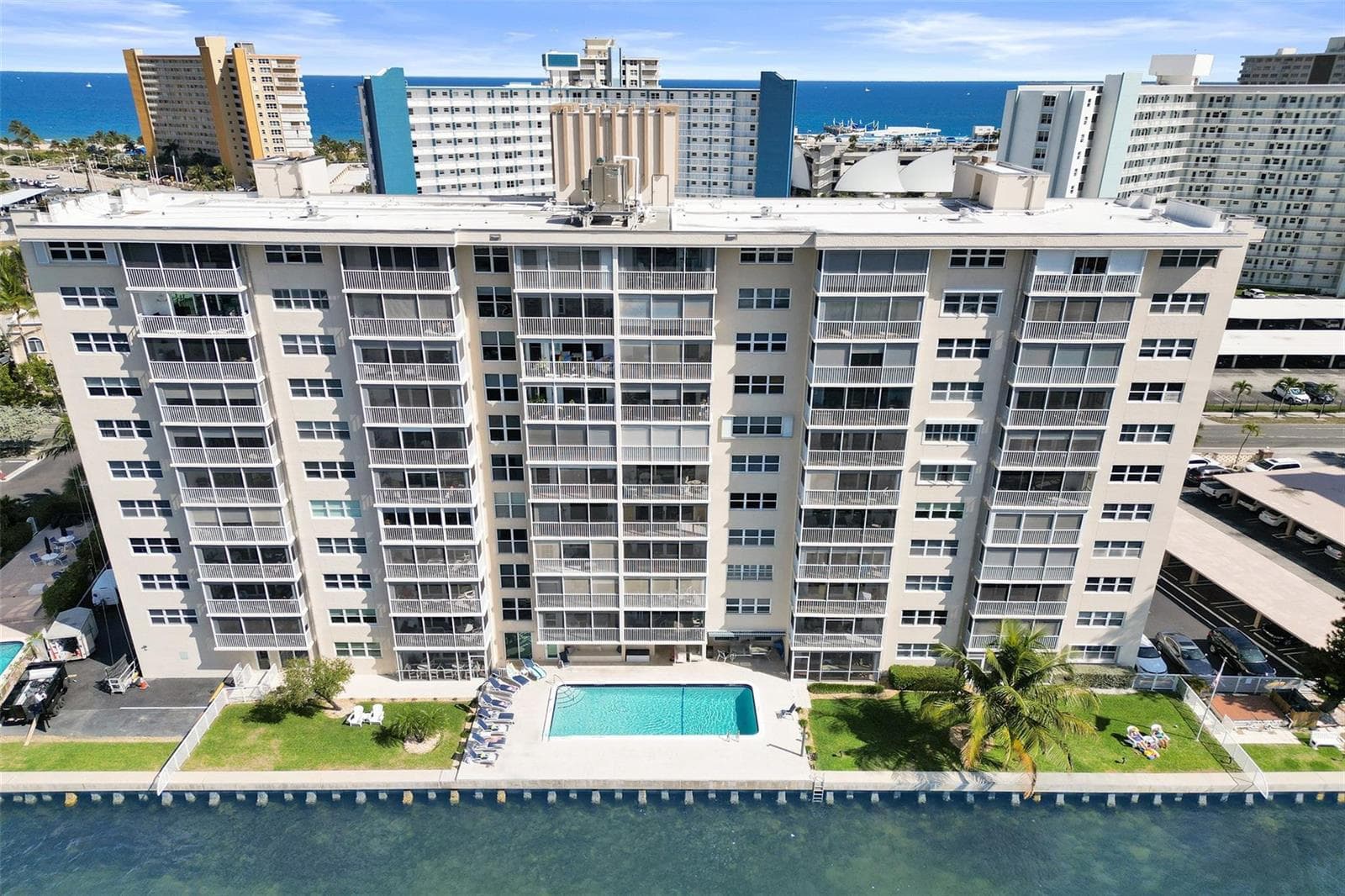 303 N Riverside Drive #Ph3 1
