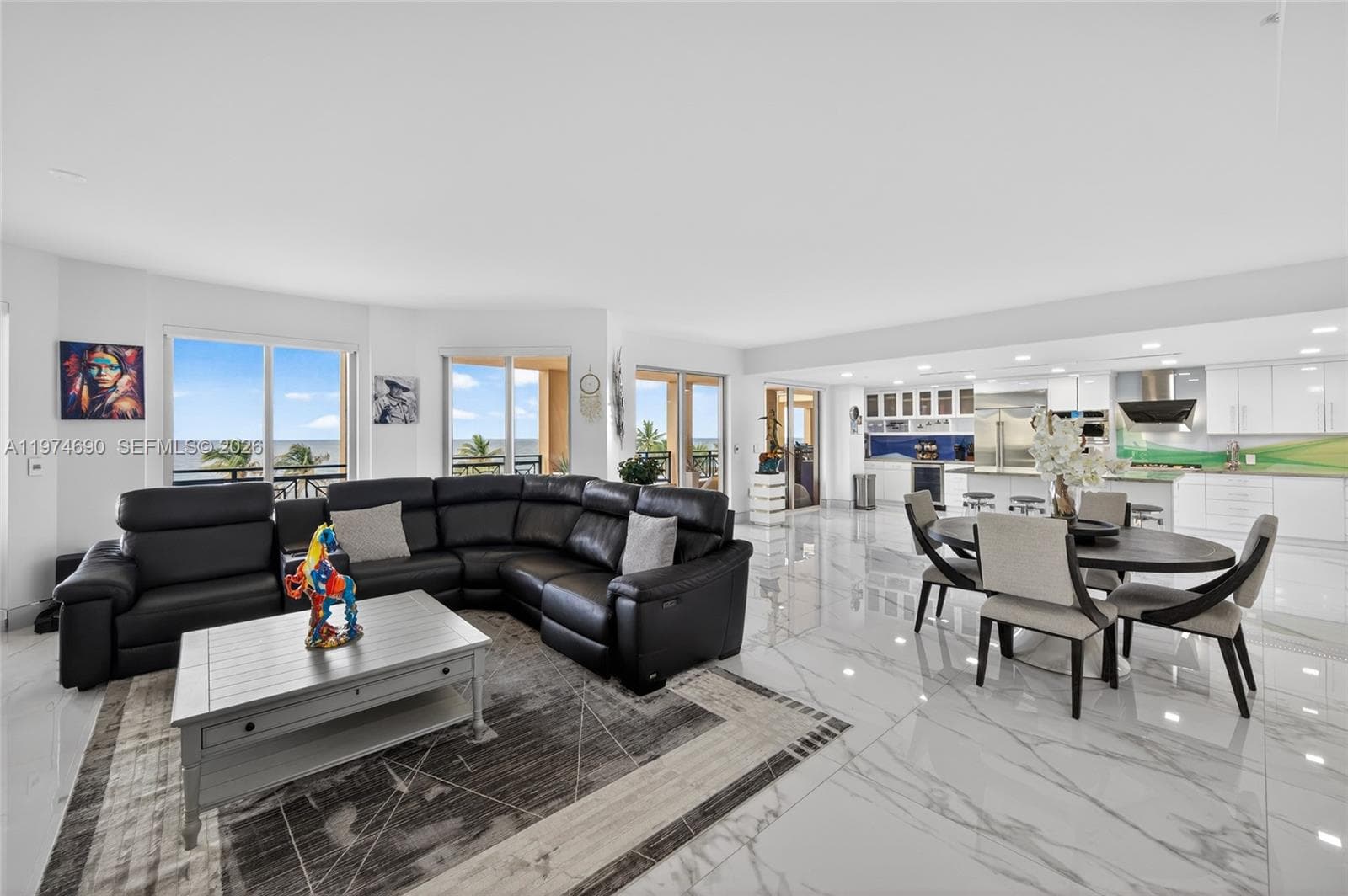 3415 Ocean Dr 4