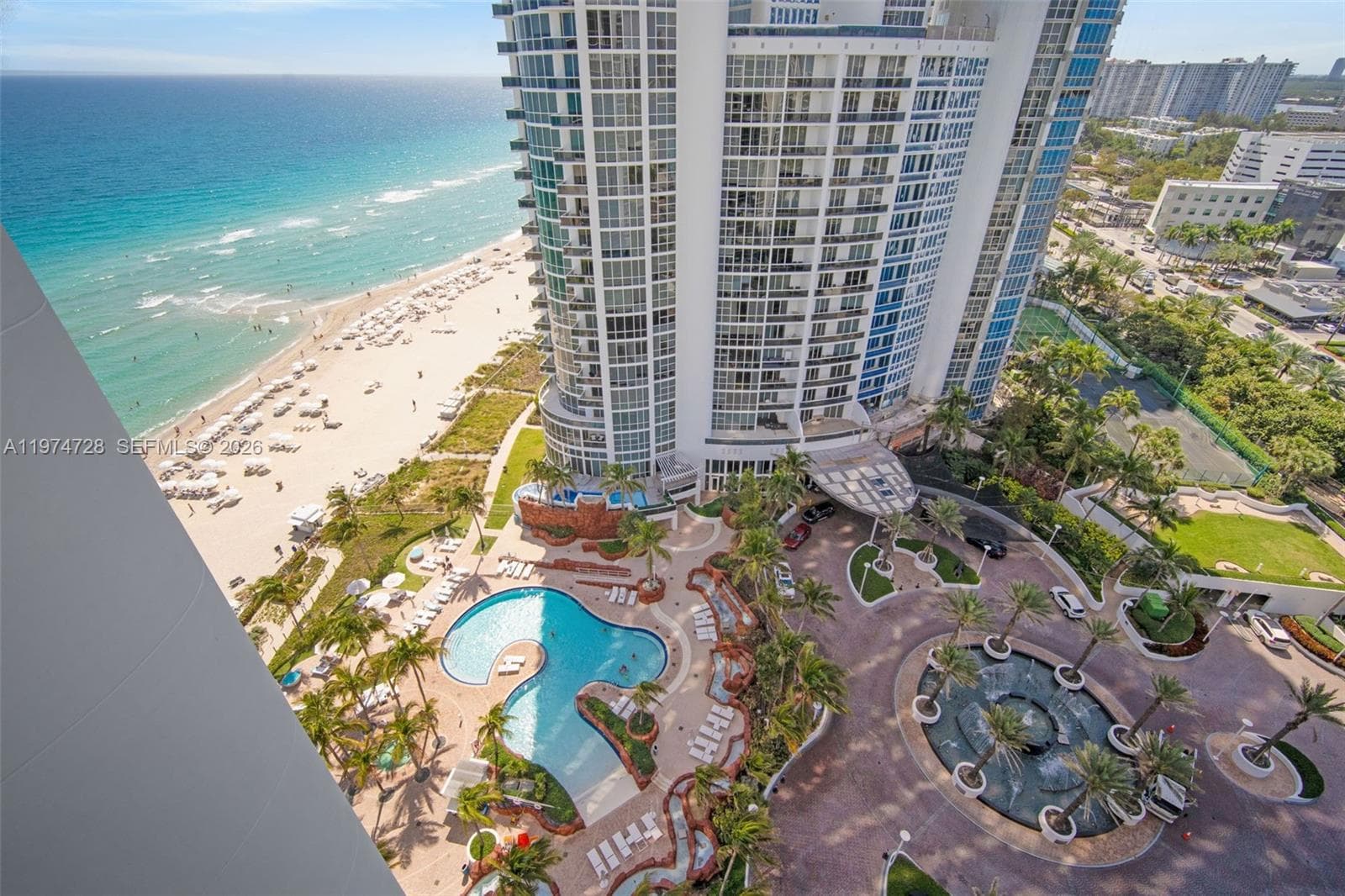 18201 Collins Ave 2008 photo 11