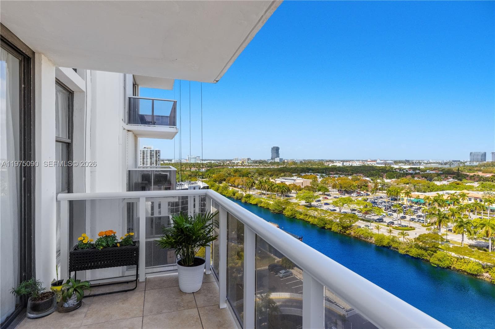 3625 N Country Club Dr 1401 photo 5