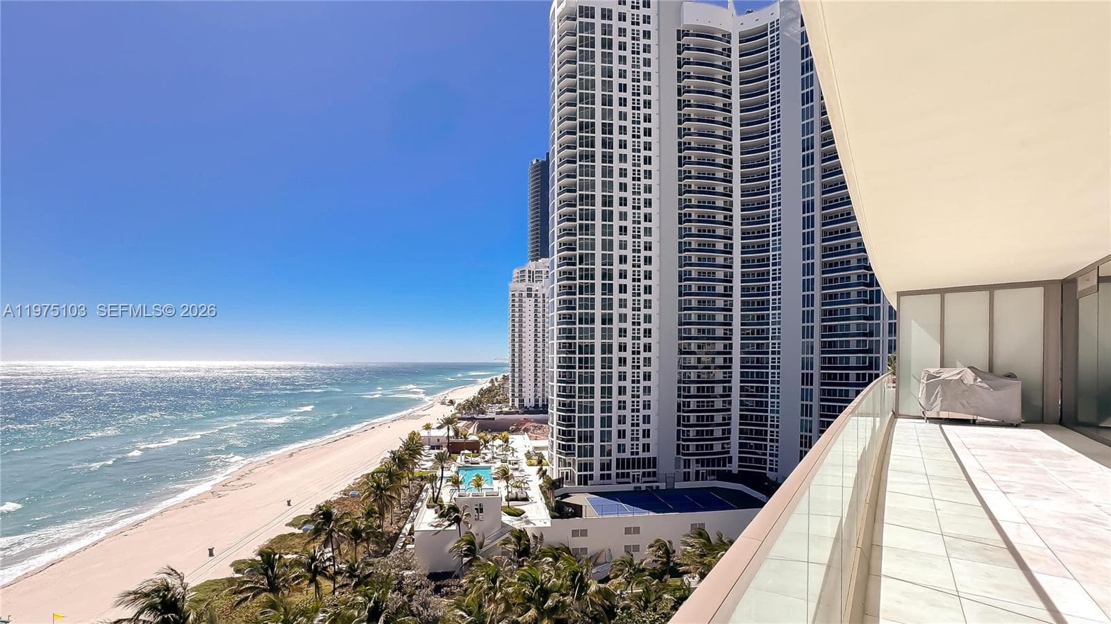 18975 Collins Ave 801 photo 6
