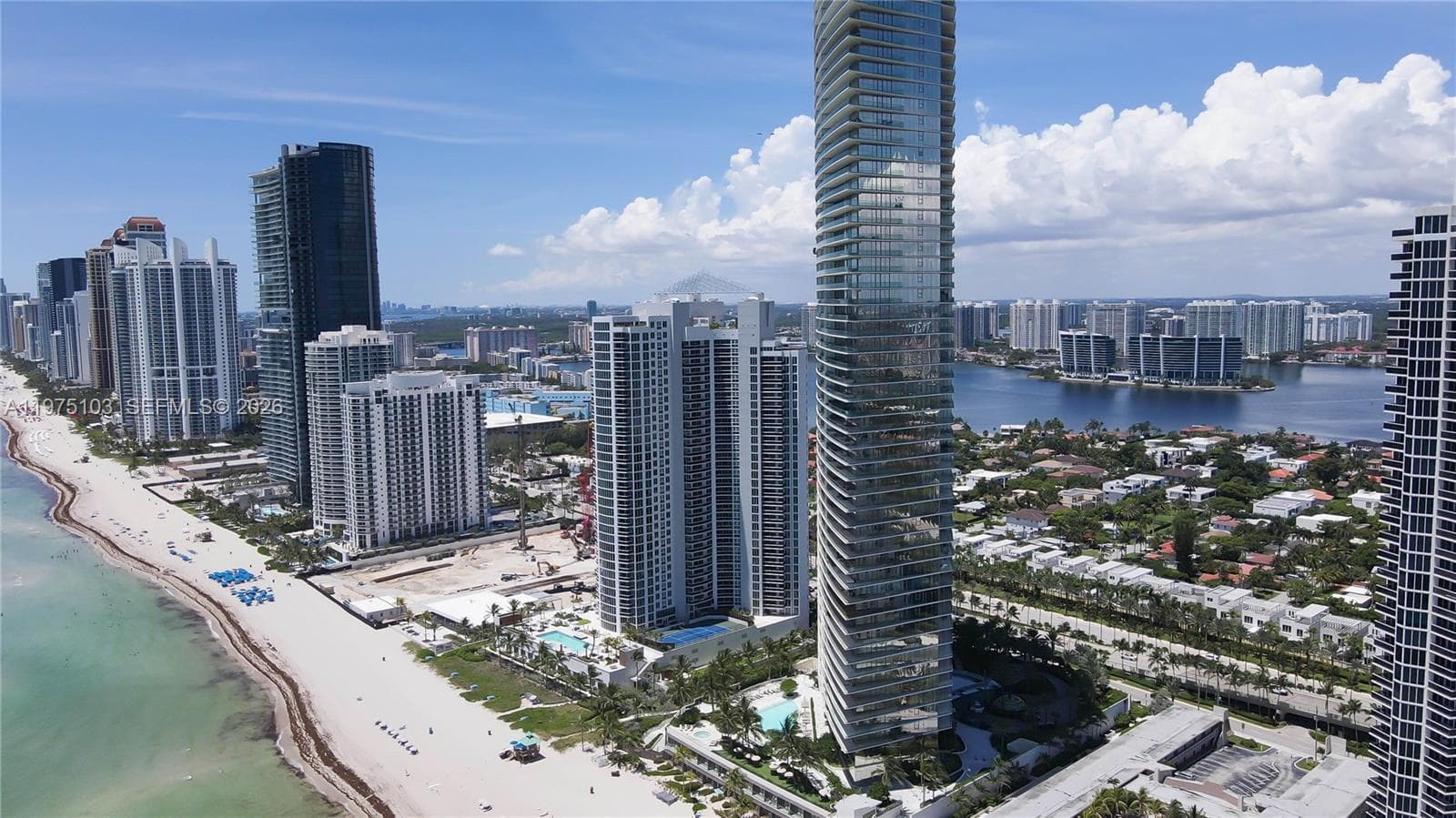 18975 Collins Ave 801 photo 7