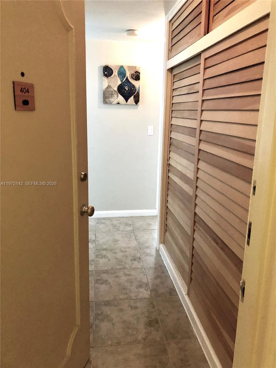 1408 Brickell Bay Dr 404 photo 5