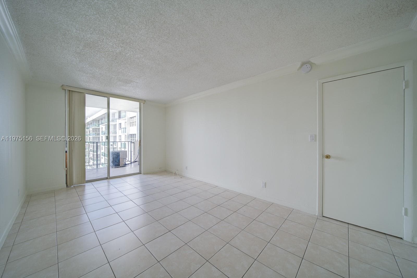 2903 Miami Beach Blvd 1006 photo 3