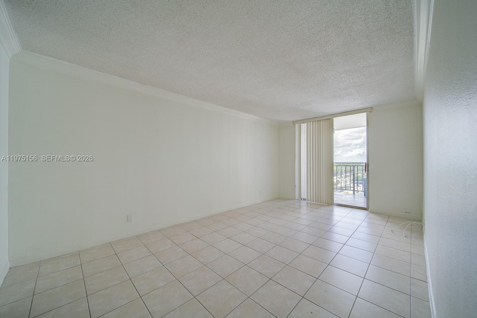 2903 Miami Beach Blvd 1006 photo 1