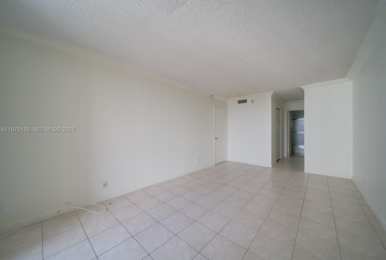 2903 Miami Beach Blvd 1006 photo 4