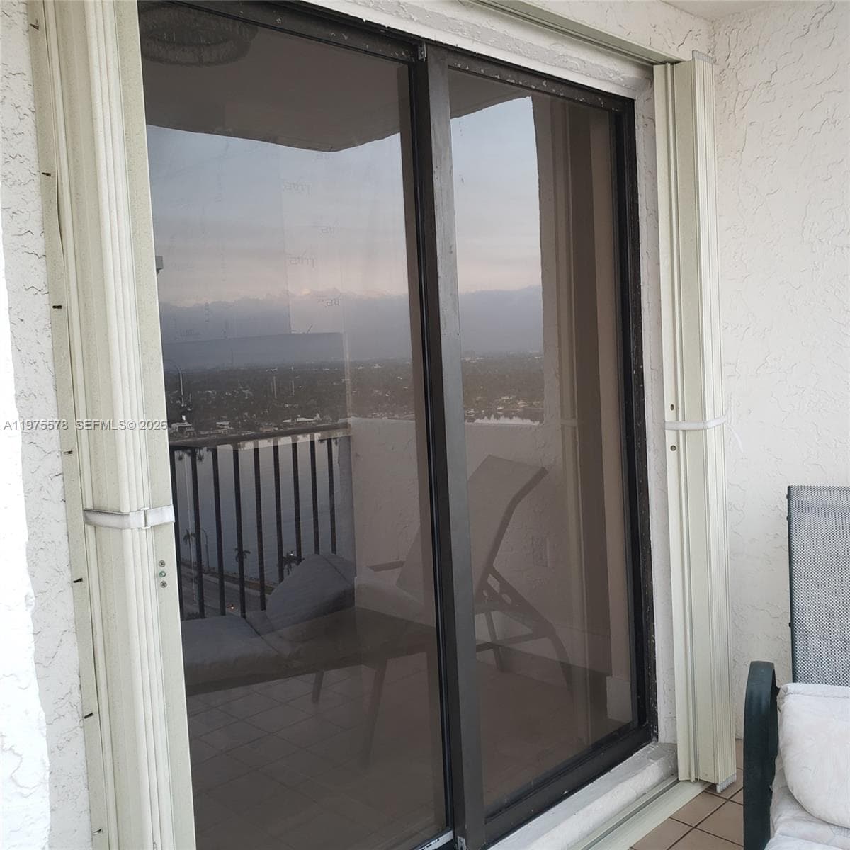 1201 Ocean Dr 2105S photo 24