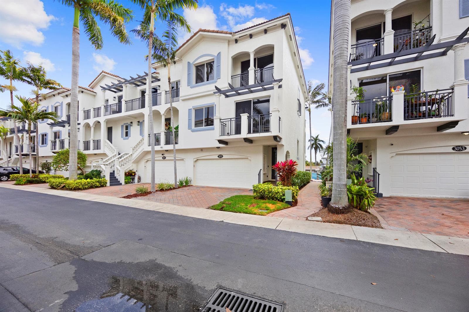 3055 Waterside Circle 2