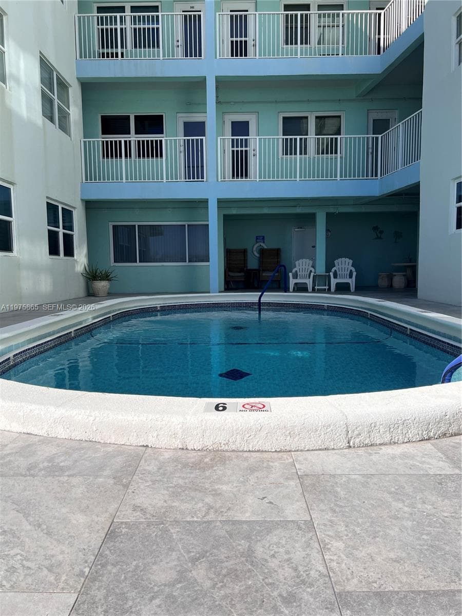 2600 N Surf Rd 403 photo 22