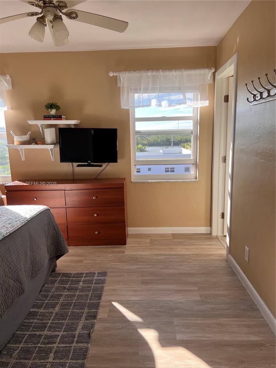 2600 N Surf Rd 403 photo 15