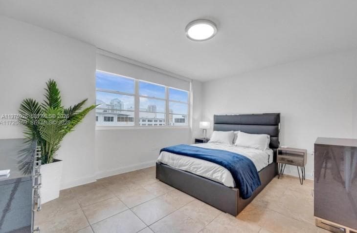 999 Brickell Bay Dr 2007 photo 16