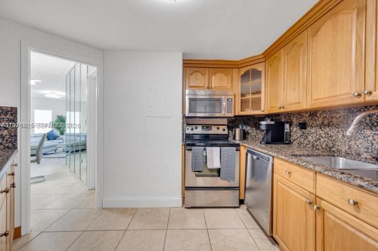 999 Brickell Bay Dr 2007 photo 11