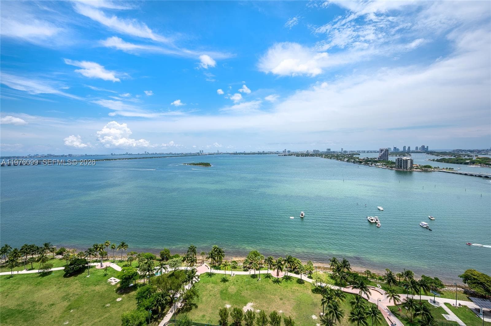 1800 N Bayshore Dr 2503 photo 2