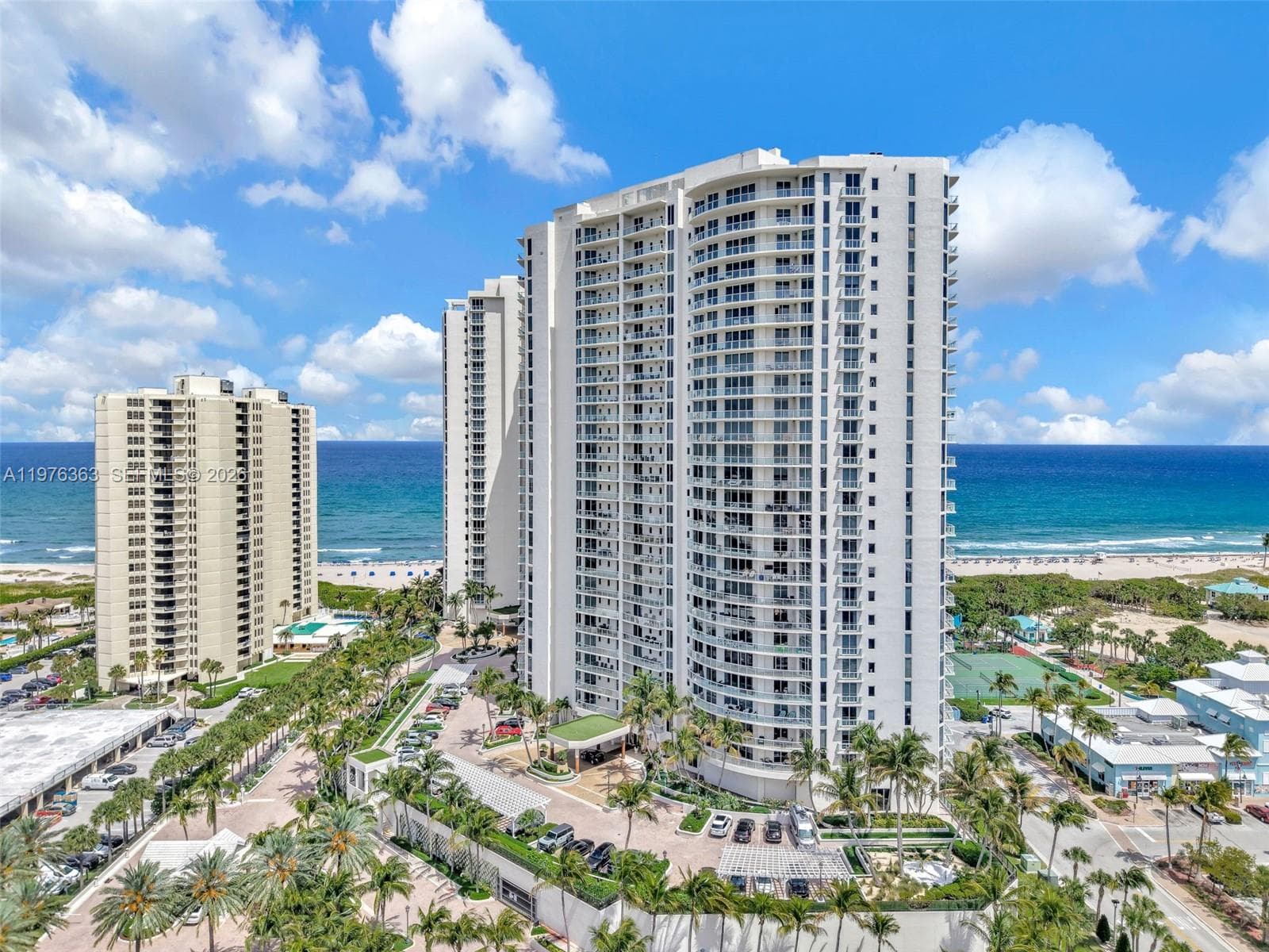 2700 Ocean Dr 4