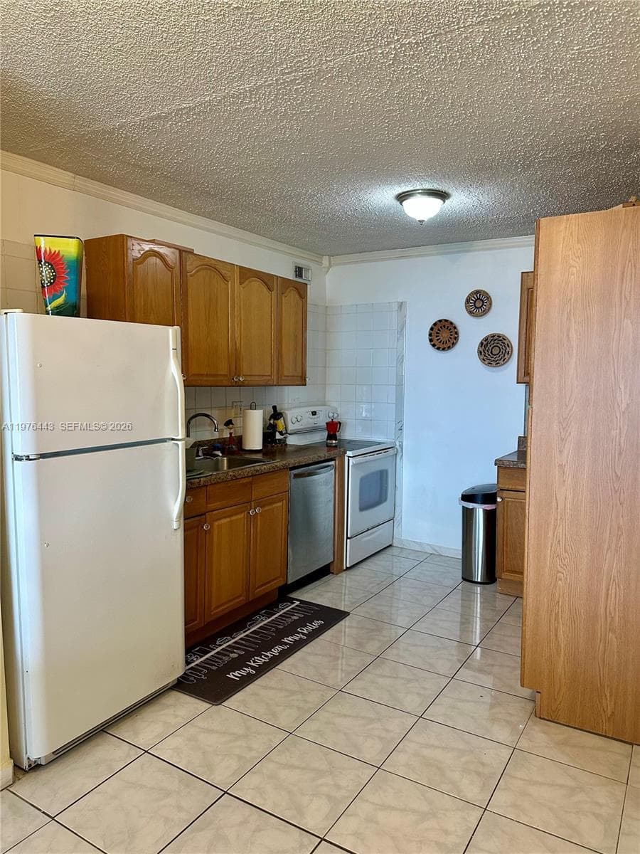 3180 S Ocean Dr 1018 photo 11