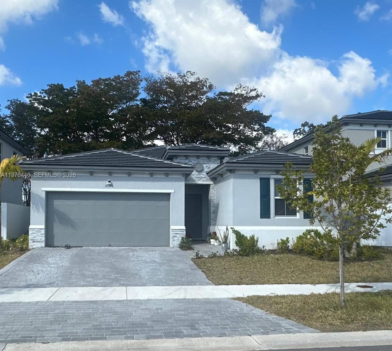18576 136th Ct photo 1