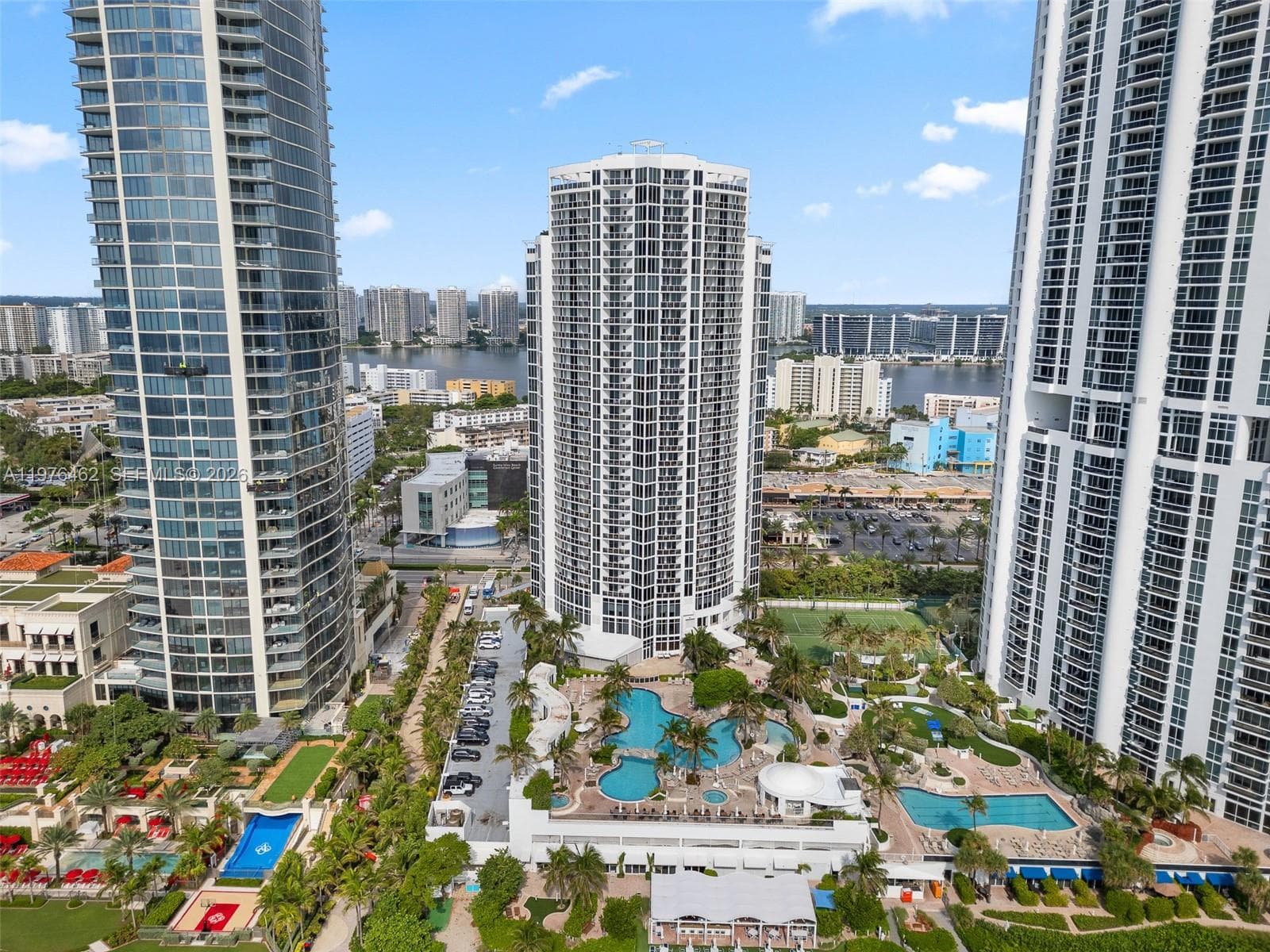 18001 Collins Ave 2001 photo 23