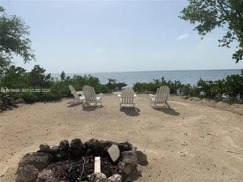 88500 Overseas Hwy 205 photo 14