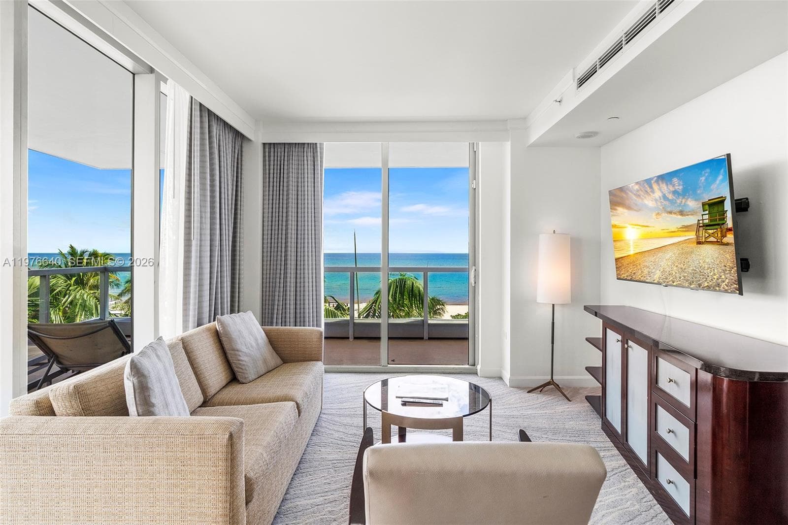 4391 Collins Ave 410 photo 12