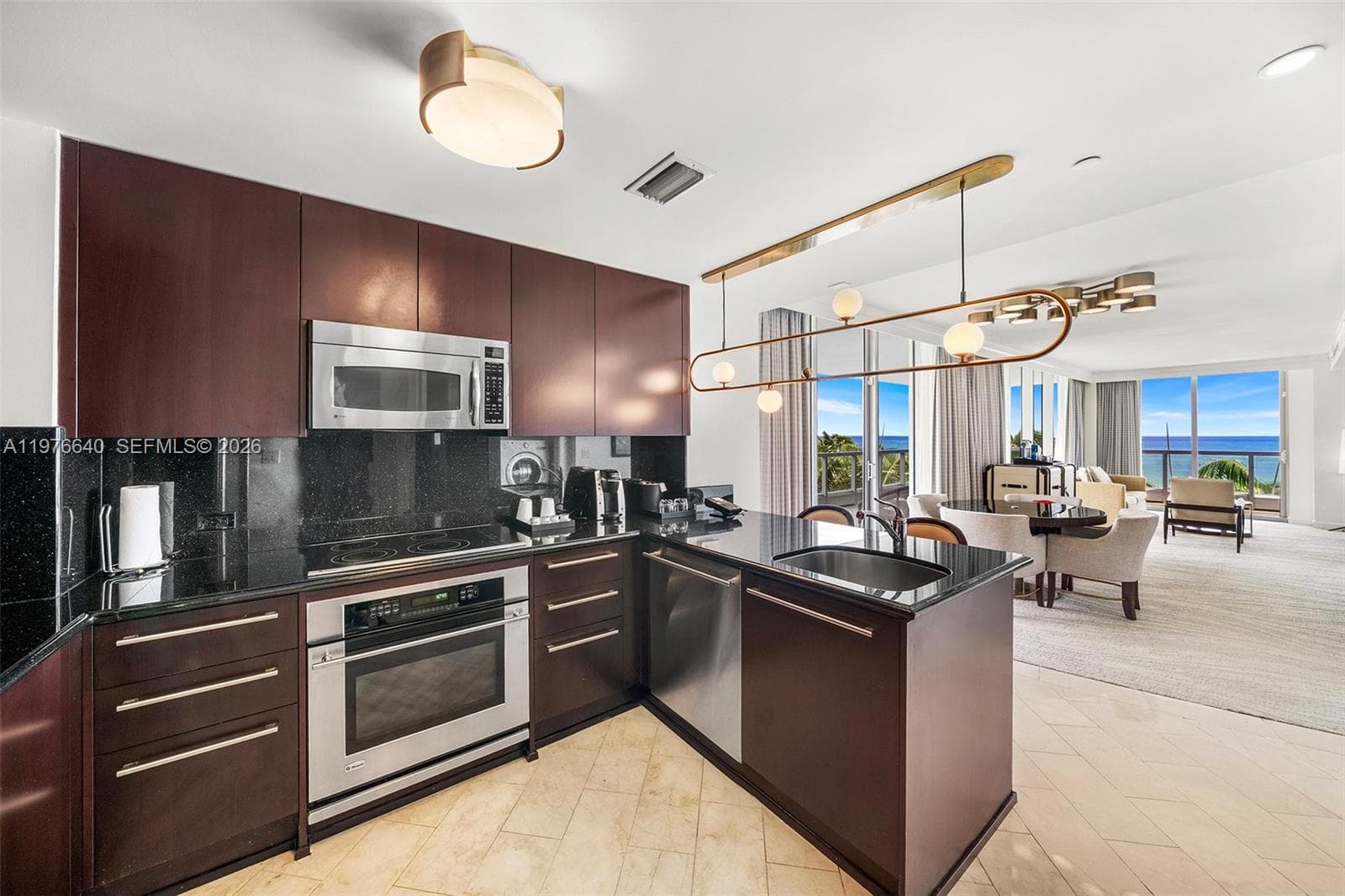 4391 Collins Ave 410 photo 7