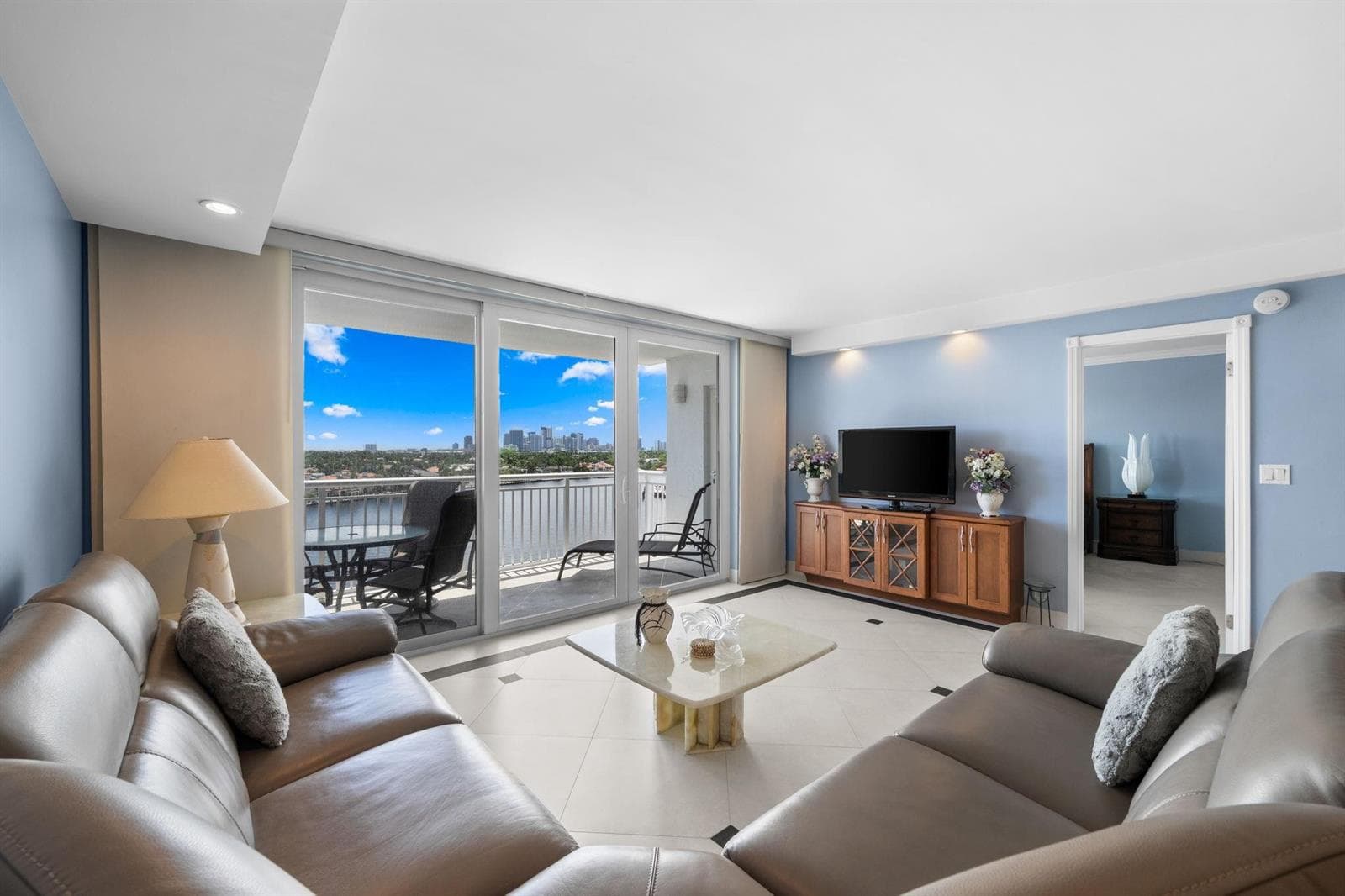 511 Bayshore Drive #904 2