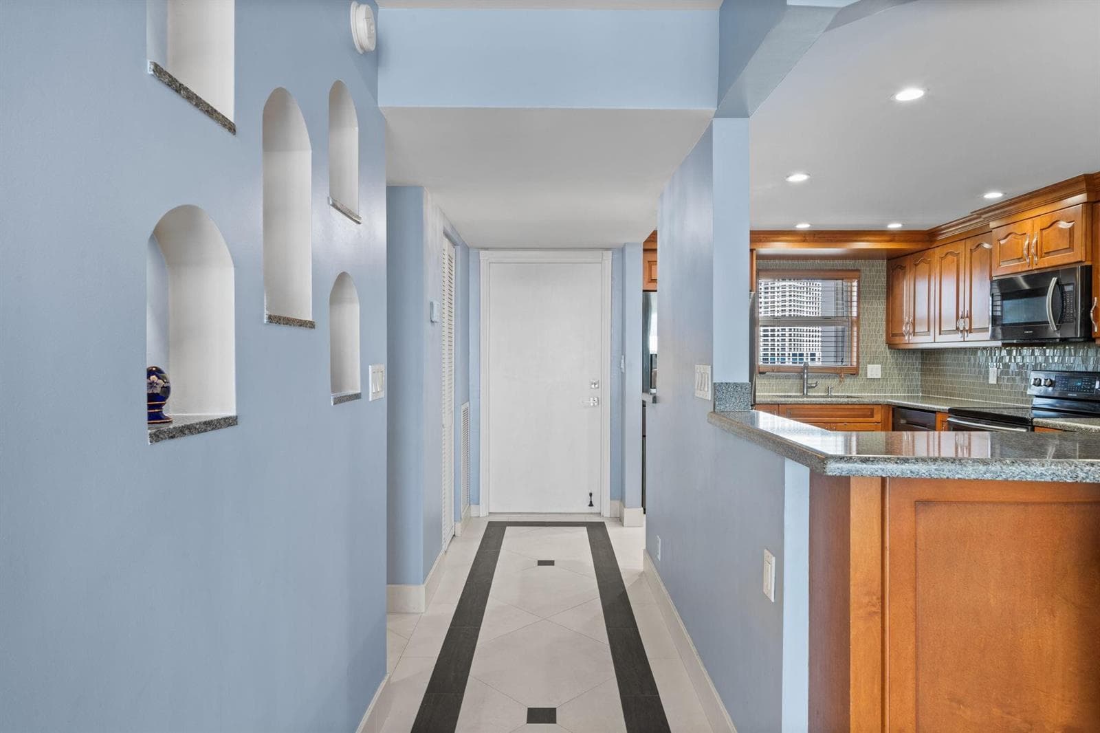 511 Bayshore Drive #904 5