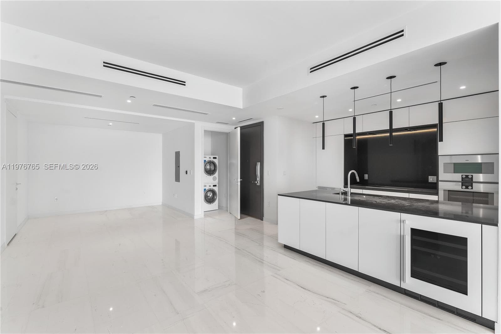 300 Biscyane Blvd Way 1202 photo 9
