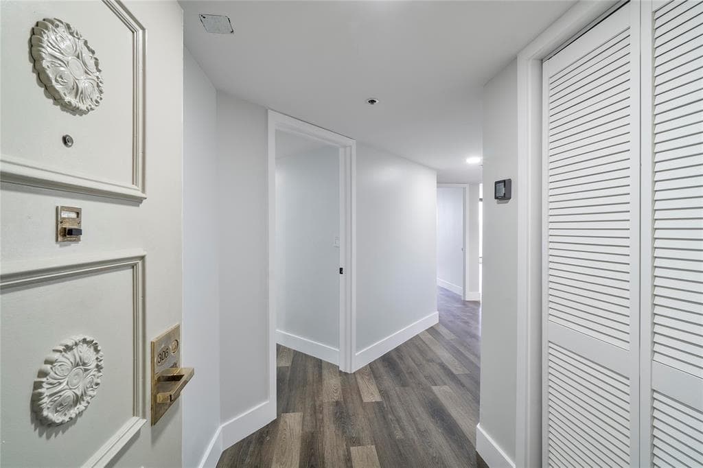 300 Three Islands Boulevard #306 3