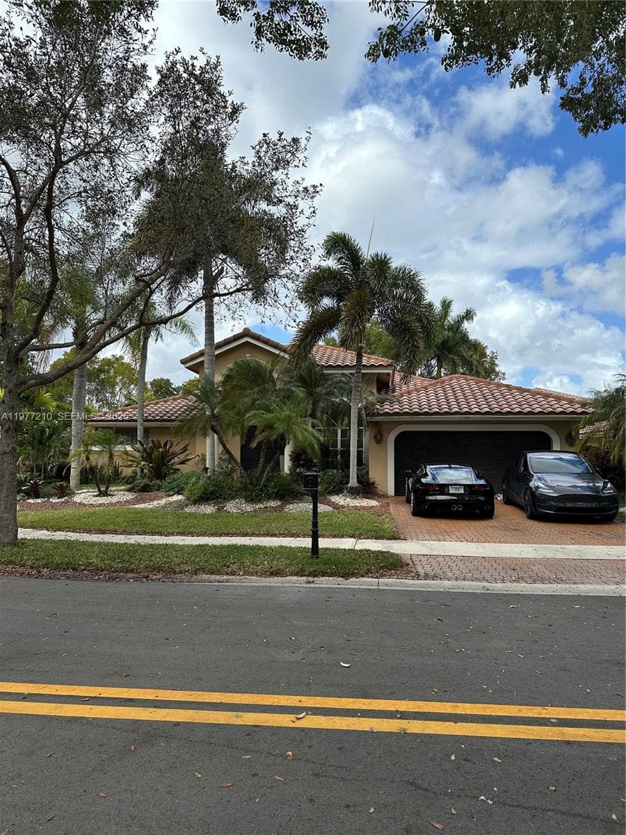 966 SPOONBILL CIR 3