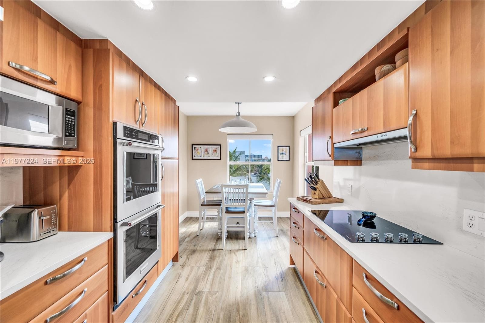 2051 3rd St 407 photo 14