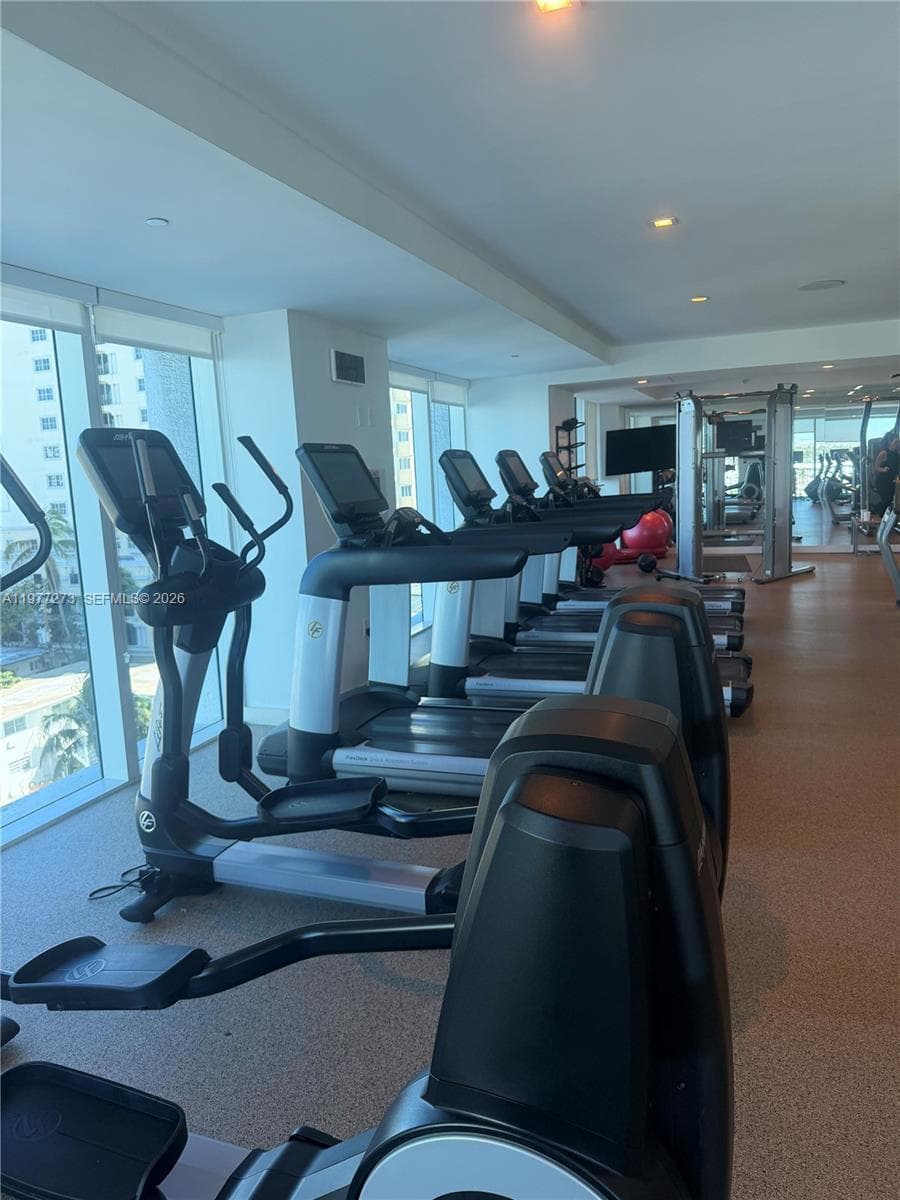 551 N Fort Lauderdale Beach Blvd R1810 photo 12