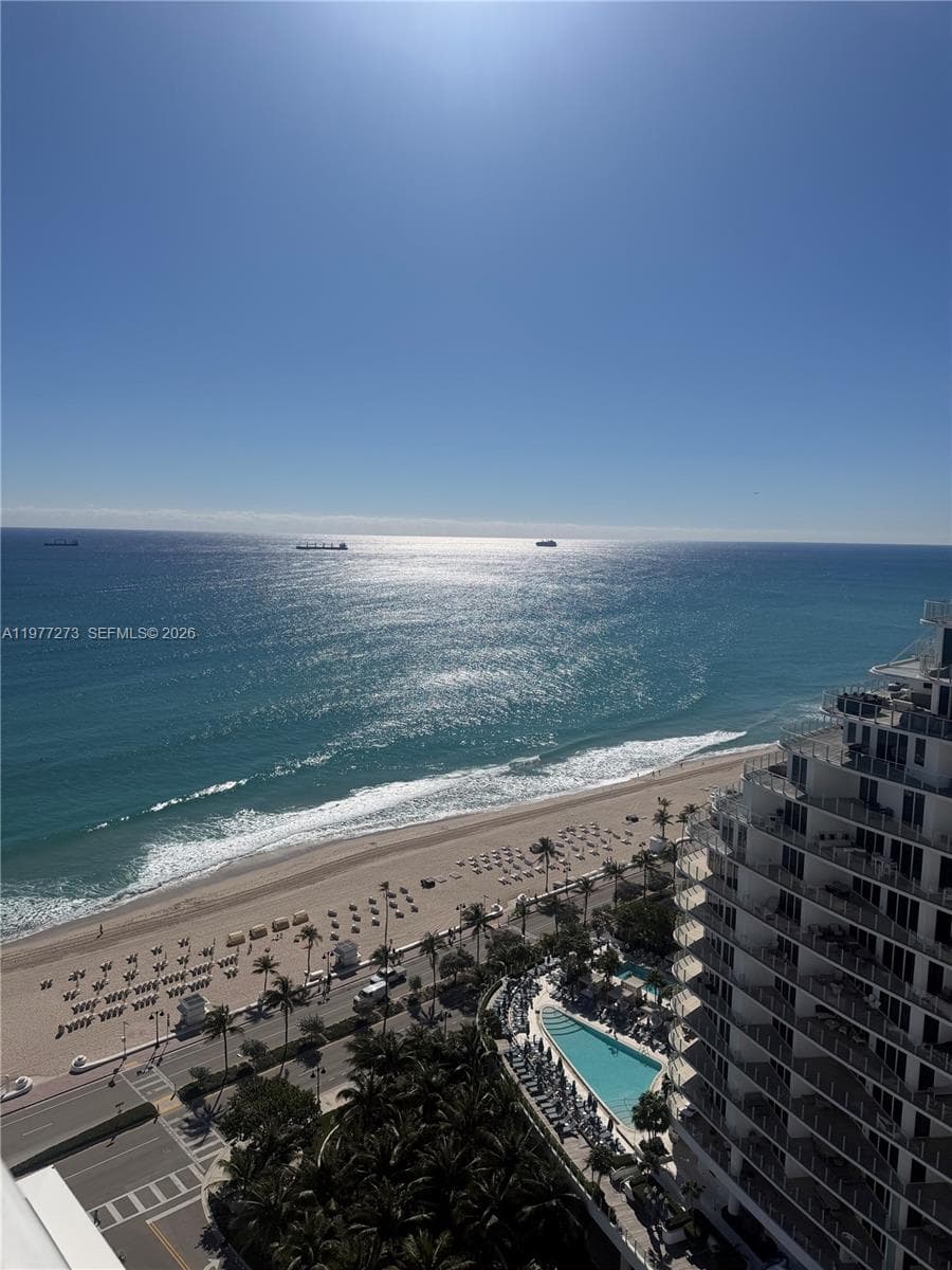 551 N Fort Lauderdale Beach Blvd R1810 photo 8