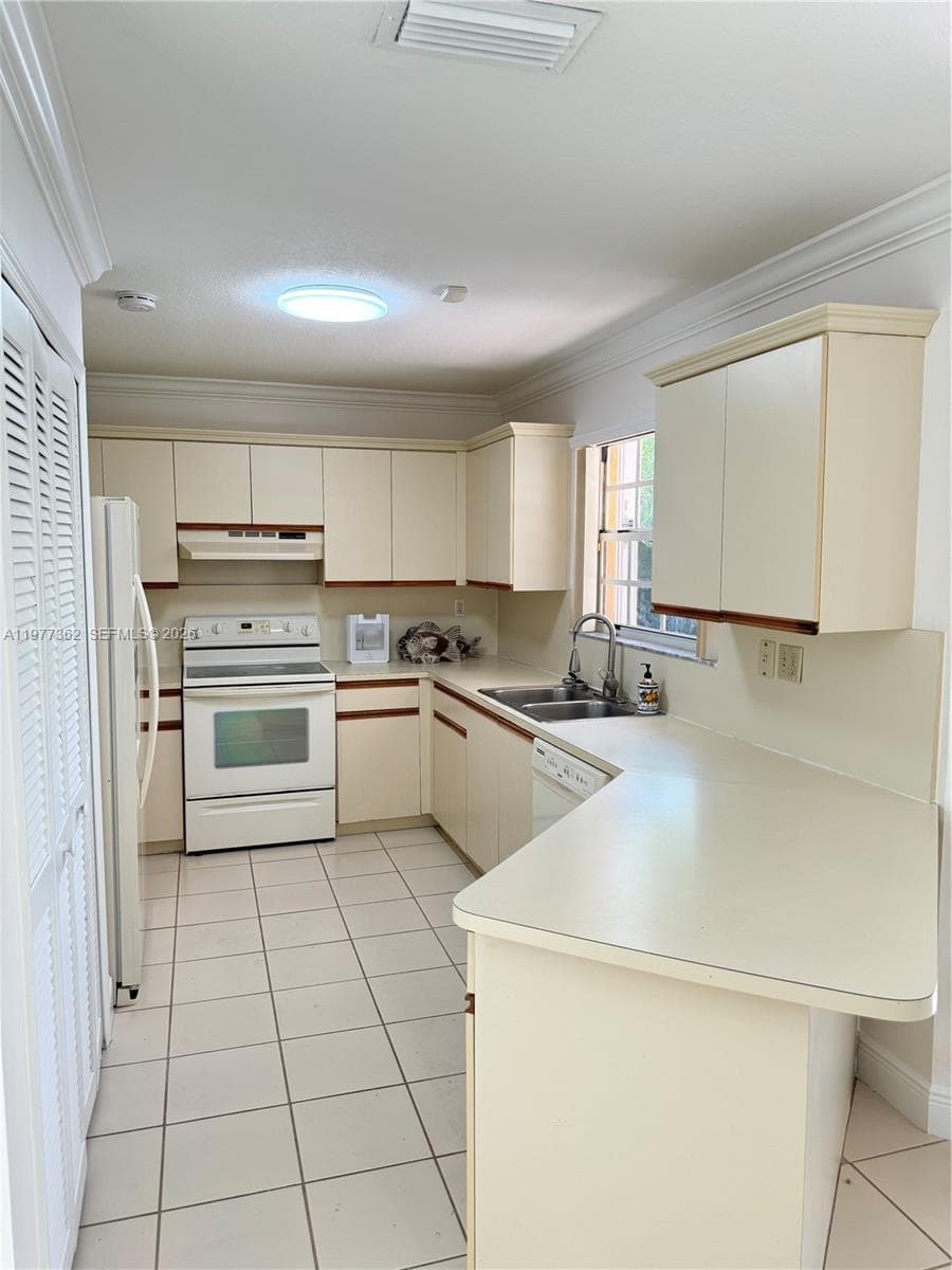 12913 60th St 12913 photo 5