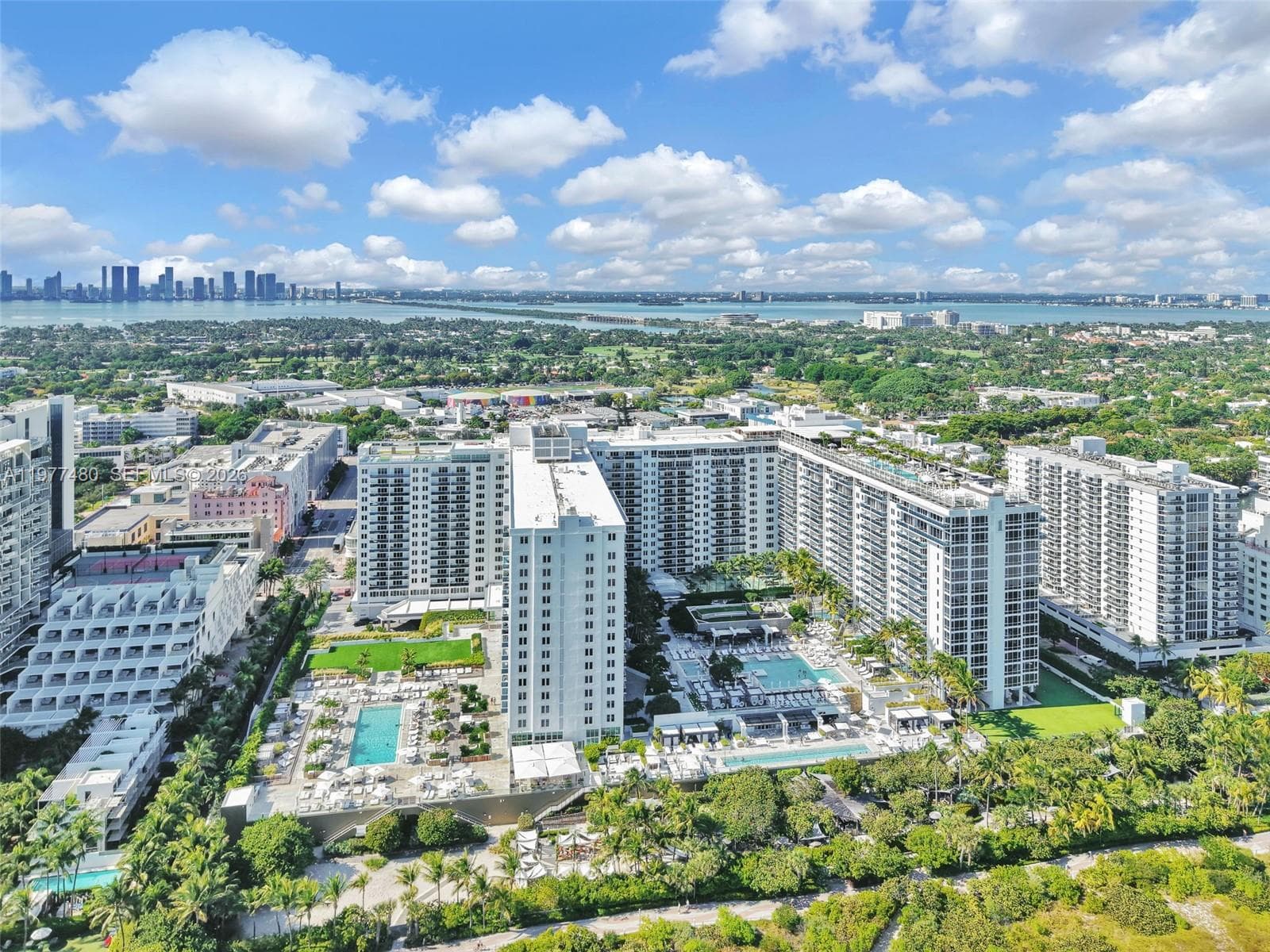 2301 Collins Ave 802 photo 10