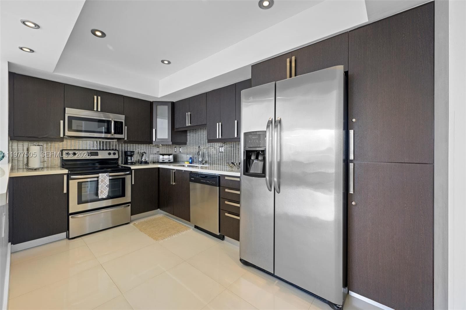19370 Collins Ave PH-14 photo 9