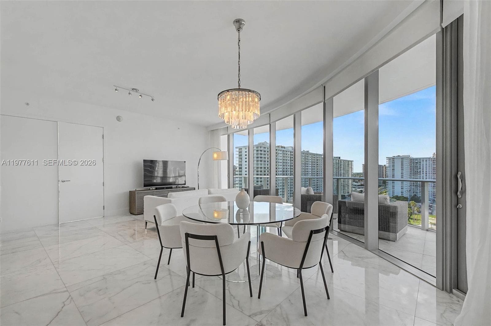 17475 Collins Ave 904 photo 8