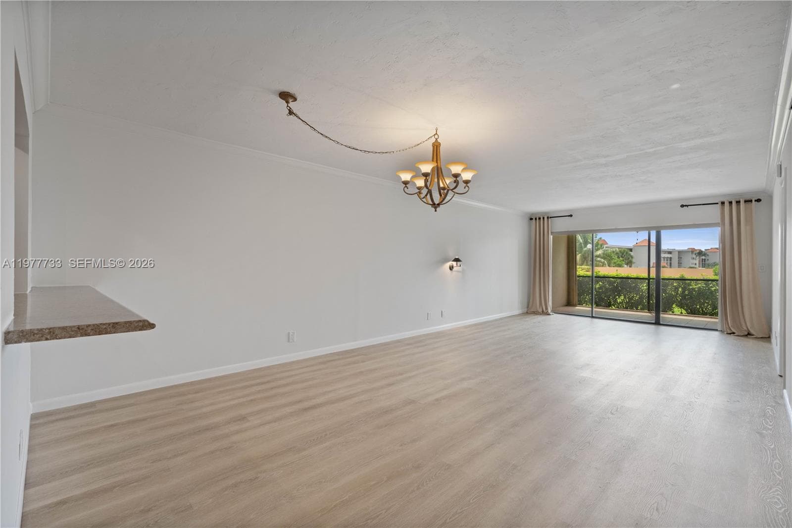 1036 Us Highway 1 5